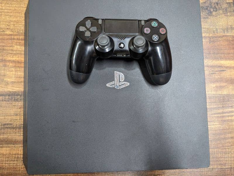 Ps4 pro 1 TB & original controller 1