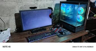 gameing pc  1 manth use