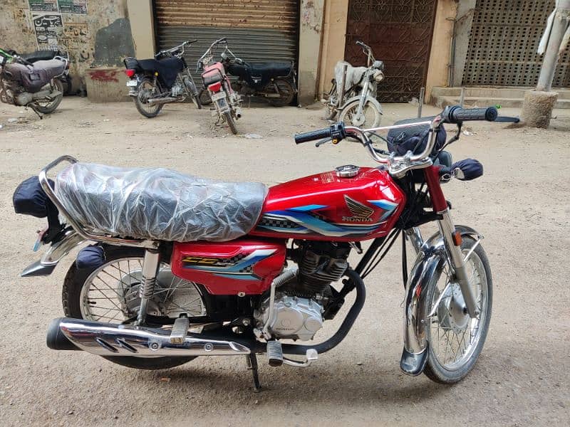 Honda 125 6 manth registration bilkul safe 800 kilometer Chali han 2