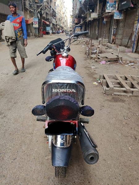 Honda 125 6 manth registration bilkul safe 800 kilometer Chali han 6