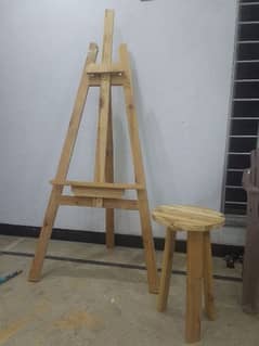 painting stand with Table