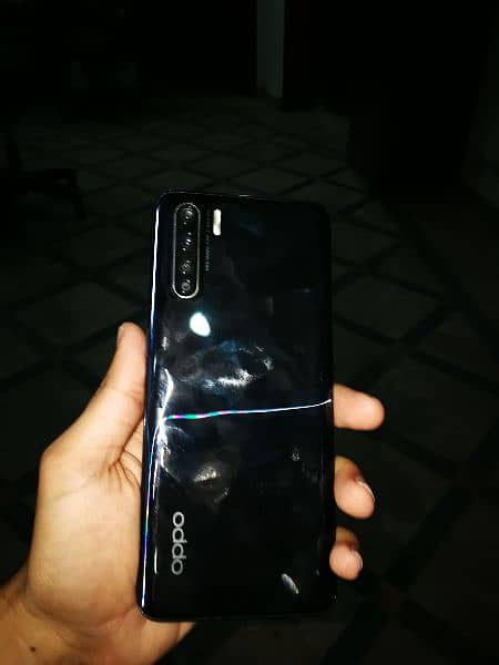 Oppo f15 256GB 7