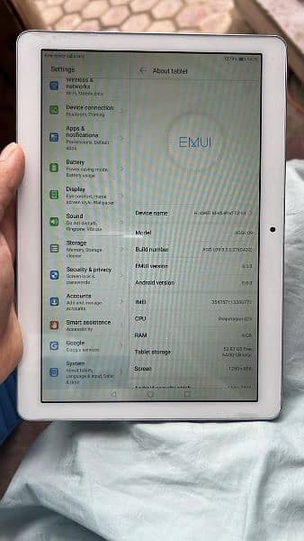 Huawei media pad 4 GB ram 64 GB memory 8 android version 10 inch 1