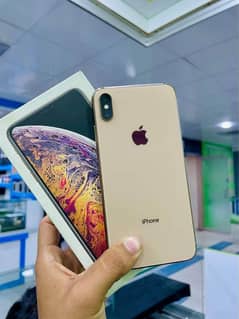 iPhone XS max Stroge/256 GB PTA approved for urgent sale 03252452771