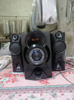 audionic genman speakers with boofers 10 by 10 condition