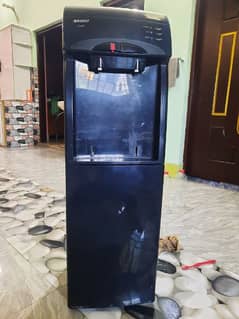 rom farij or dispenser 15 di used 2no. . 03006200302