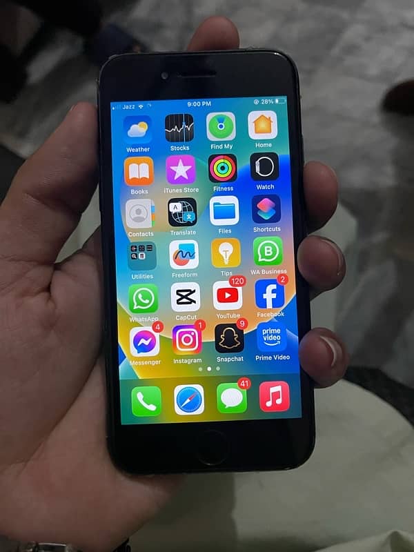 i phone 8 pta approved 256gb urgent sale 3