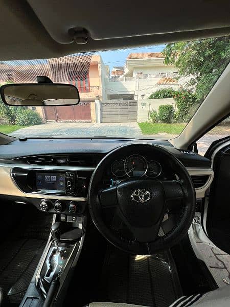 Toyota Corolla Altis 2015 6