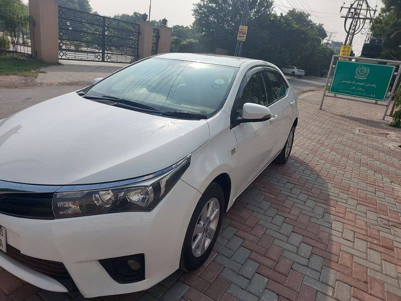 Toyota Corolla Altis 2015 14