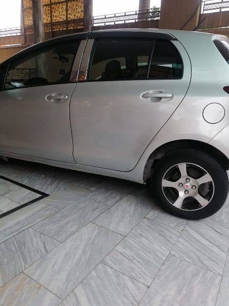 Toyota Vitz 2006 2