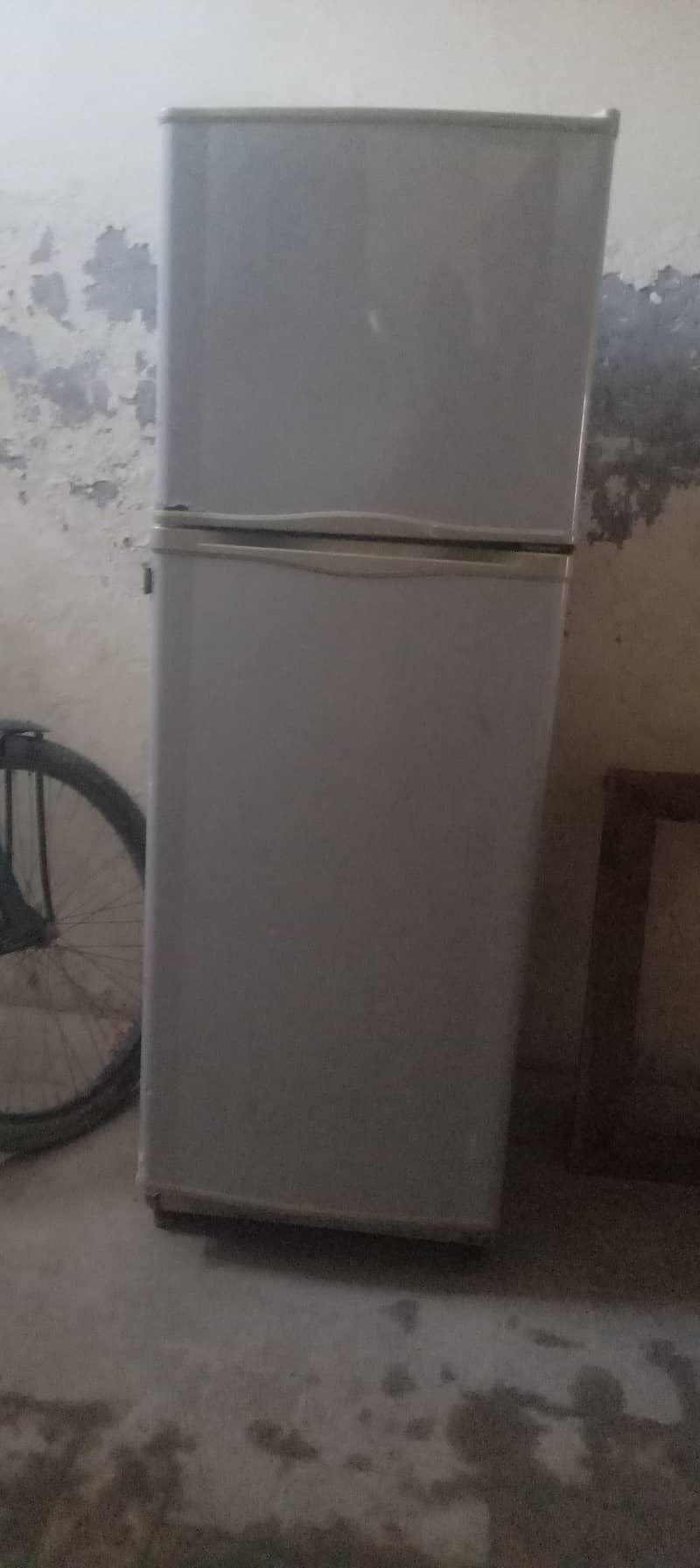 Refrigerator in working condition 2