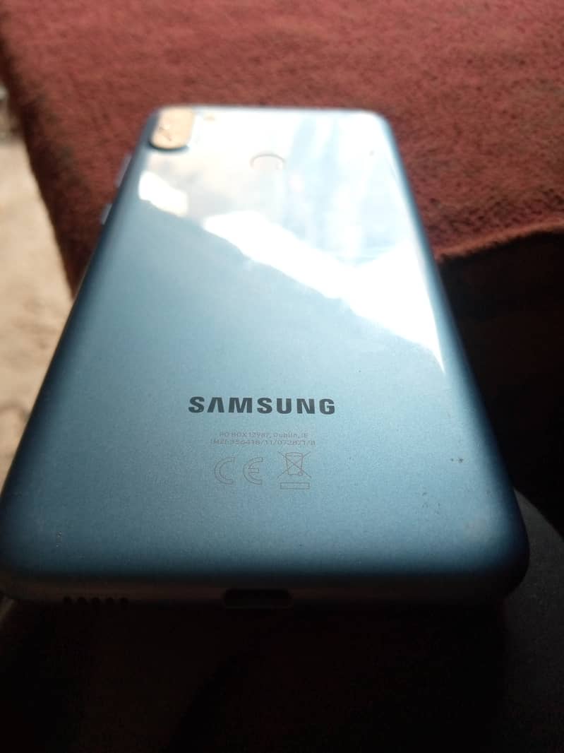 Samsung galaxy A 11  4/32 GB 2