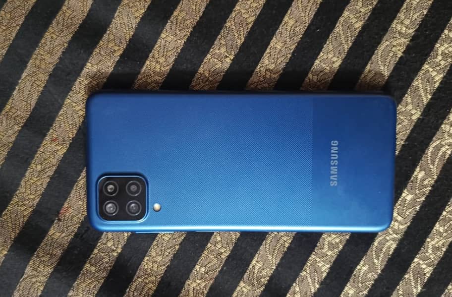 Samsung Galaxy A12 0