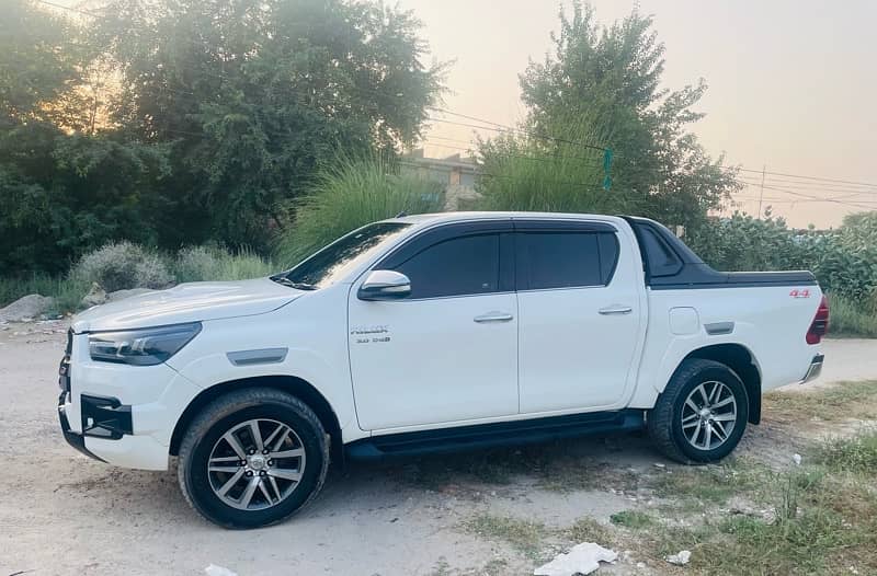 Toyota Hilux 2017 3