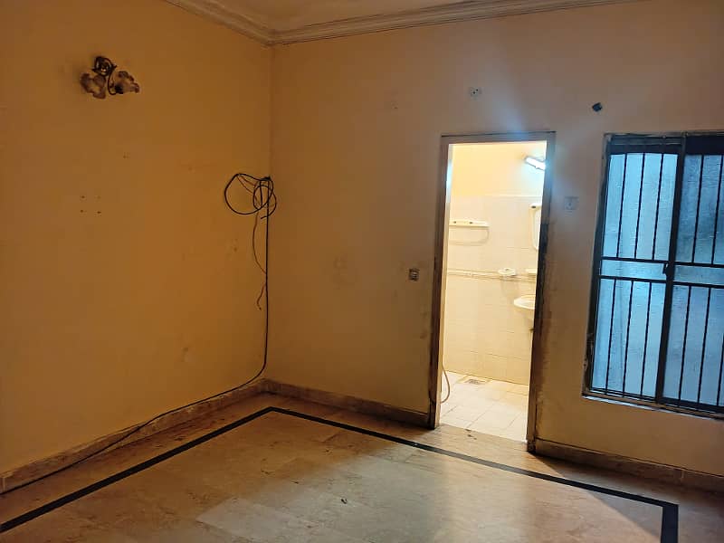 5 MARLA FULL HOUSE FOR RENT IN JOHAR TOWN 12