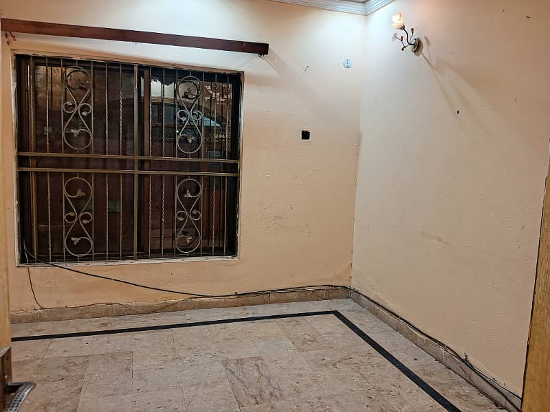 5 MARLA FULL HOUSE FOR RENT IN JOHAR TOWN 0