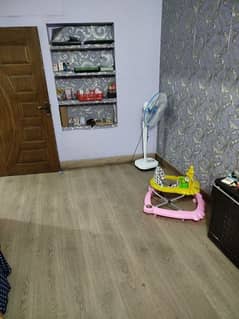 Two seater Room available for job holder female