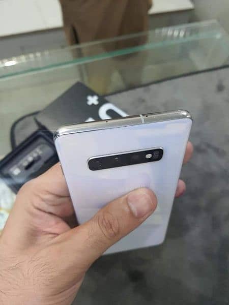 Samsung S10 plus mobile phone 03437259926 1