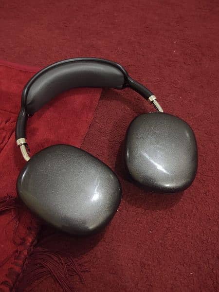 P9 Pro Max headphone 1