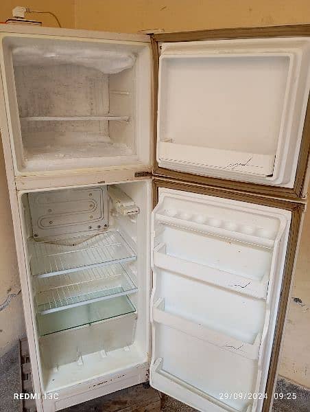 Dawlance Double Door Fridge 2