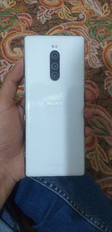 Sony Xperia 1 0