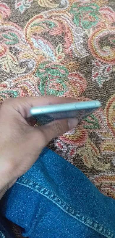 Sony Xperia 1 4