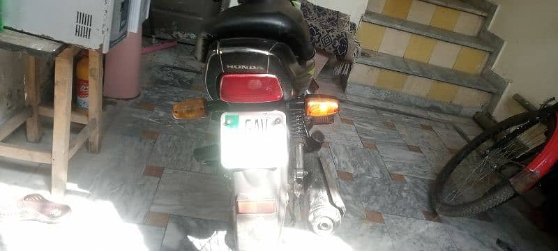 Honda pridor  100cc 1