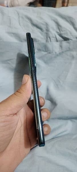 vivo v30 3