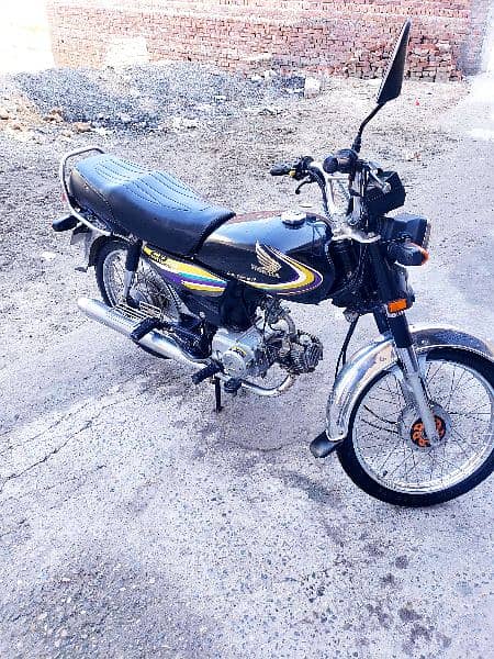 Honda CD 70 First Hand In Genuine Condition 6