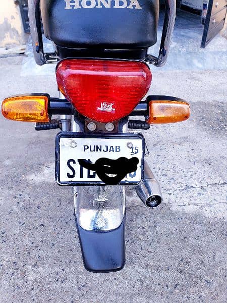 Honda CD 70 First Hand In Genuine Condition 7