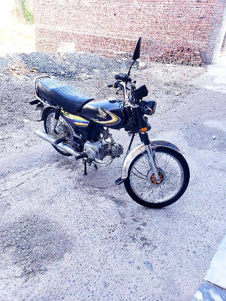 Honda CD 70 First Hand In Genuine Condition 12