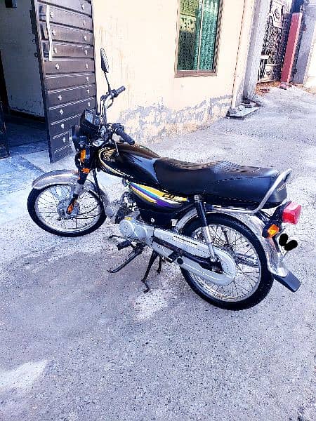 Honda CD 70 First Hand In Genuine Condition 13