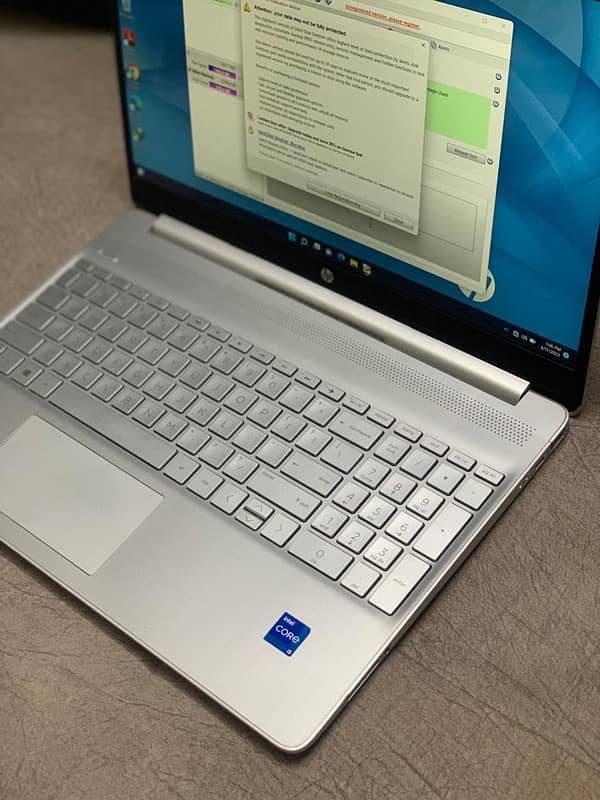 HP i5 12th gen laptop 3