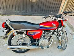 Honda 125 CG 2011 model for urgent sale