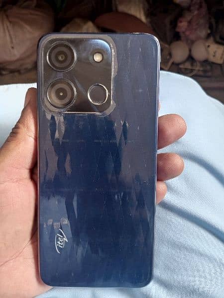 itel A60s 4 month waranty box and charger sath ha 10 by 10 ha 4