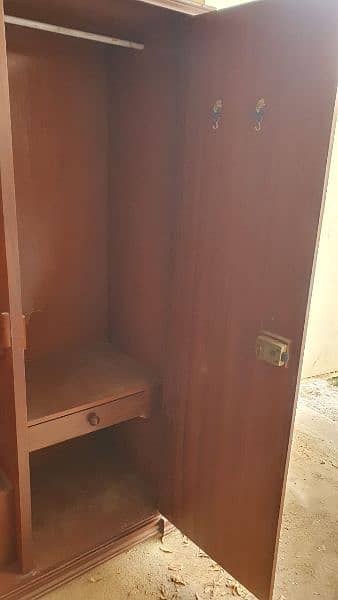 wooden 3 door wardrobe 2