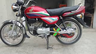 hunda 100cc moter checale ok hai good condition 0300093619