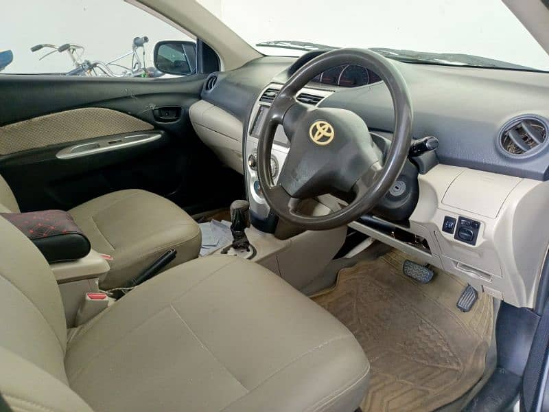 Toyota Belta 2006 / 2009 Sindh Number 4