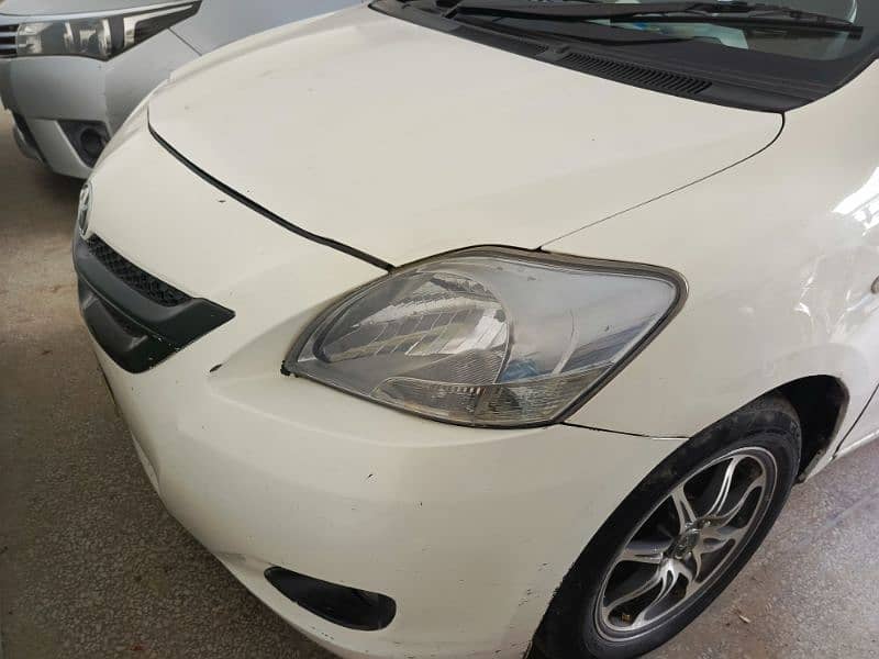 Toyota Belta 2006 / 2009 Sindh Number 5