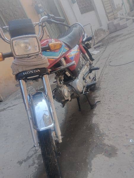 honda 70 condition saaf hai contact 03258787484 3