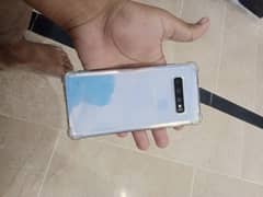 SAMSUNG S10 PLUS