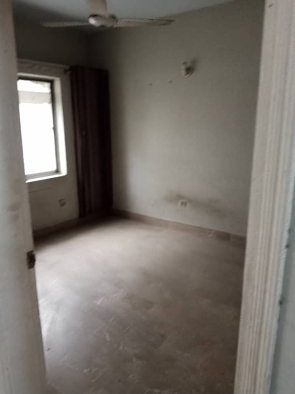 2 Bed DD flat bachlar and office use in DHA phase 2 ext 1