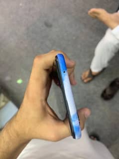 I am selling my Mi 11 lite 6/128gb dual sim official approved