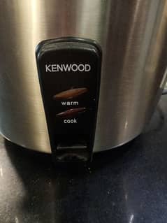 kitchen appliance in excellent condition for sale.