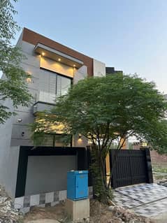 5 MARLA IDEAL LOCATION BRAND NEW HOUSE FOR SALEIN DHA RAHBAR BLOCK N