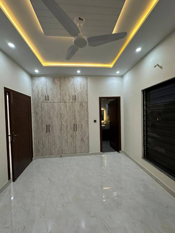 5 MARLA IDEAL LOCATION BRAND NEW HOUSE FOR SALEIN DHA RAHBAR BLOCK N 13