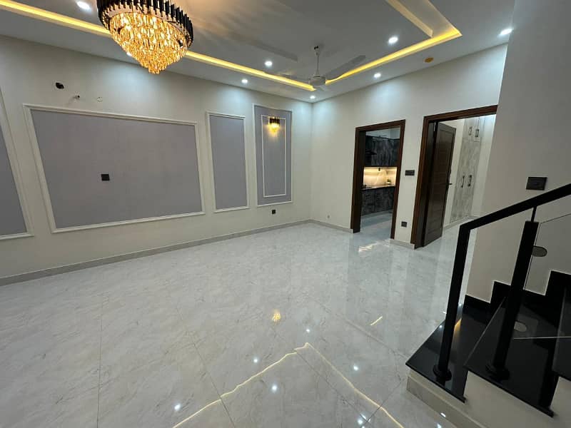 5 MARLA IDEAL LOCATION BRAND NEW HOUSE FOR SALEIN DHA RAHBAR BLOCK N 15