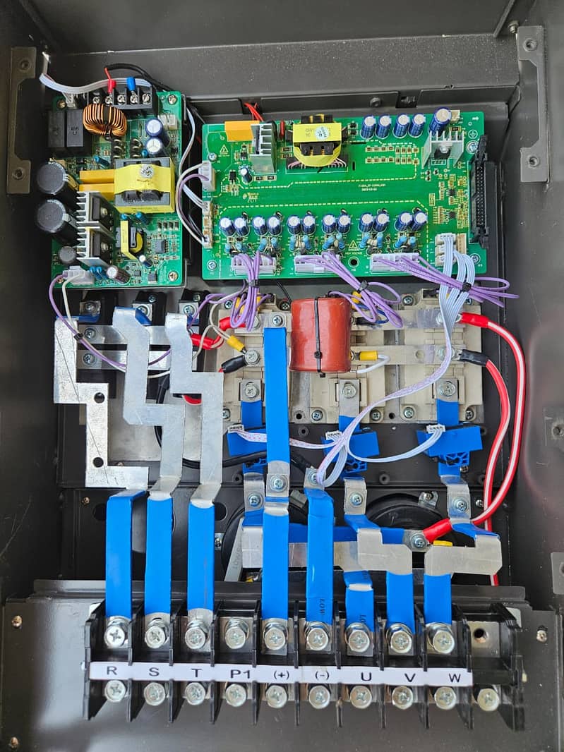 Solar inverter INVT / Inverter / VFD / vfd / 90kw/110kw / Atta Chakk 3