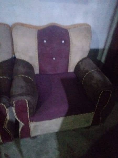 6 seater sofa set urgent for sale 9