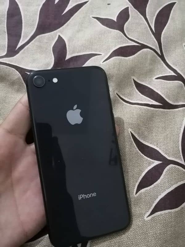 iphone 8 (jv) urgent sale 7